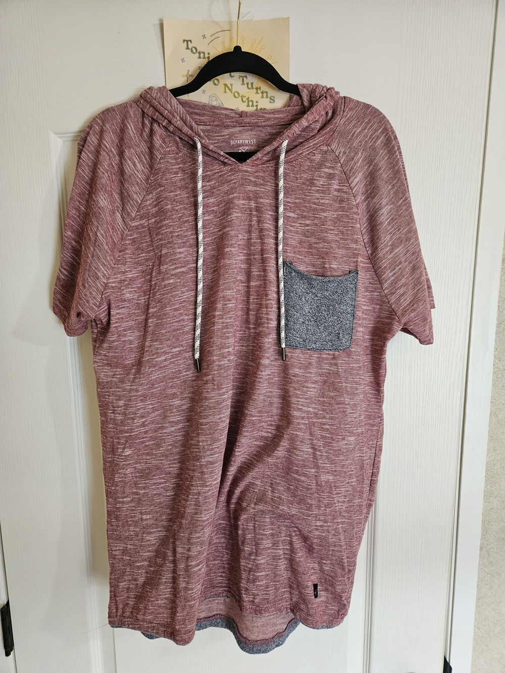 Departwest Short-Sleeve Hooded Pocket Tee - Maroon